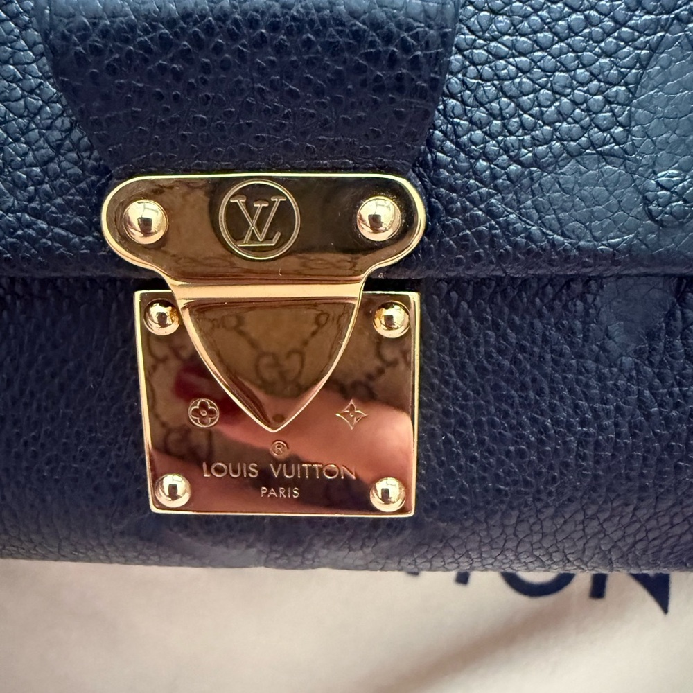 Louis Vuitton favorite MM - Picture 5 of 15